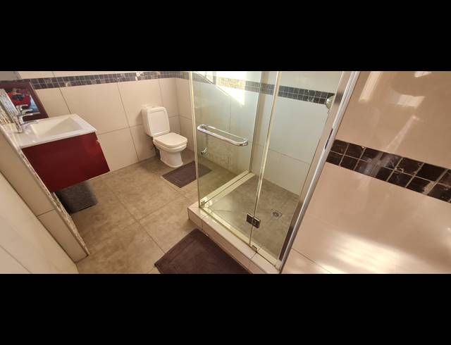 4 BEDROOM GOLF ESTATE FOR SALE IN BLUE VALLEY GOLF ESTATE